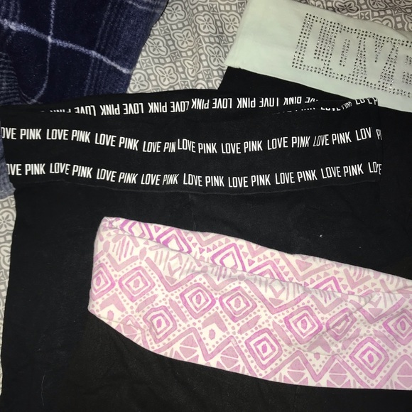 Victoria’s Secret crop yoga leggings - Picture 4 of 4